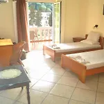 Apartment House Letta In A Very Quiet Location Agios Gordios Agios Gordios (Corfu)
