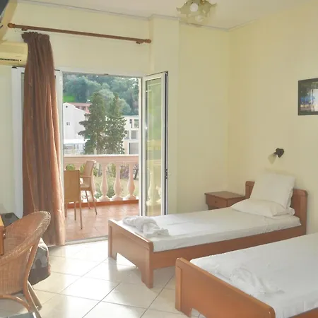House Letta In A Very Quiet Location Agios Gordios דירה *